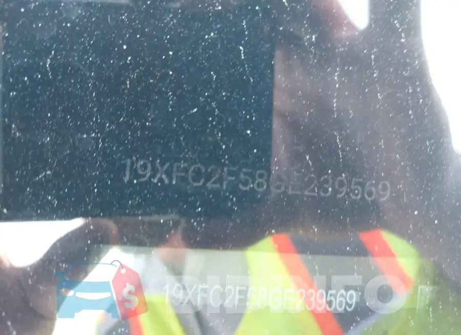 19XFC2F58GE239569 Photo# 9