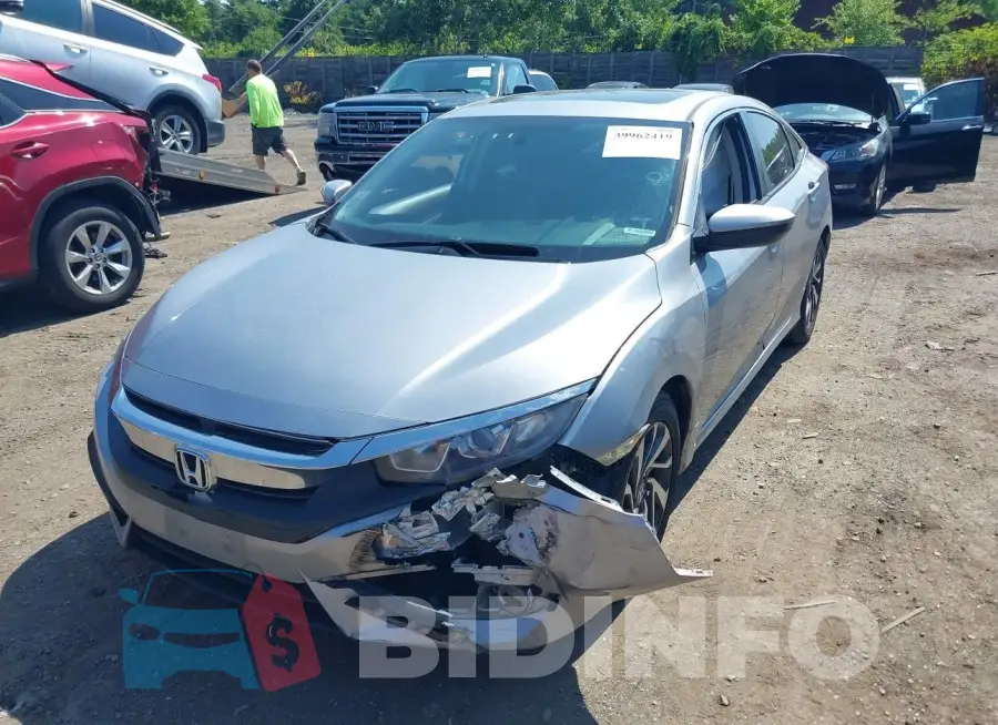 19XFC2F77HE207960 Photo# 2