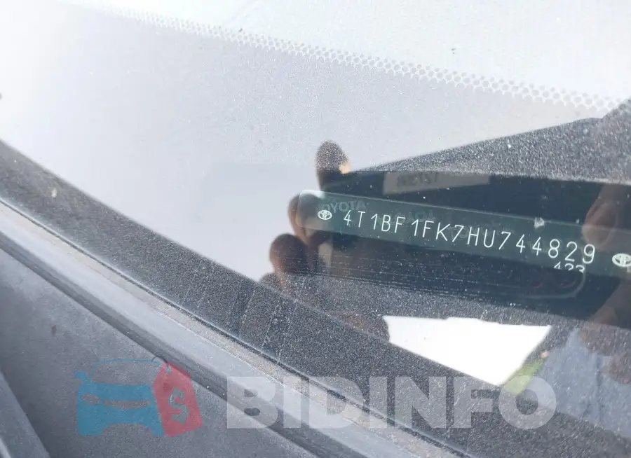 4T1BF1FK7HU744829 Photo# 9