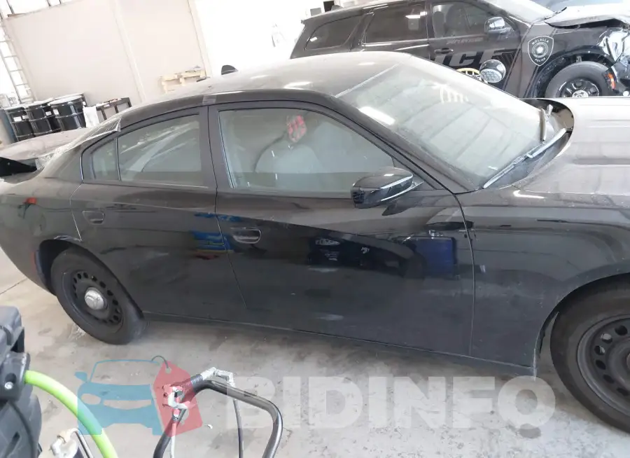 2C3CDXKG2PH524037 Photo# 13