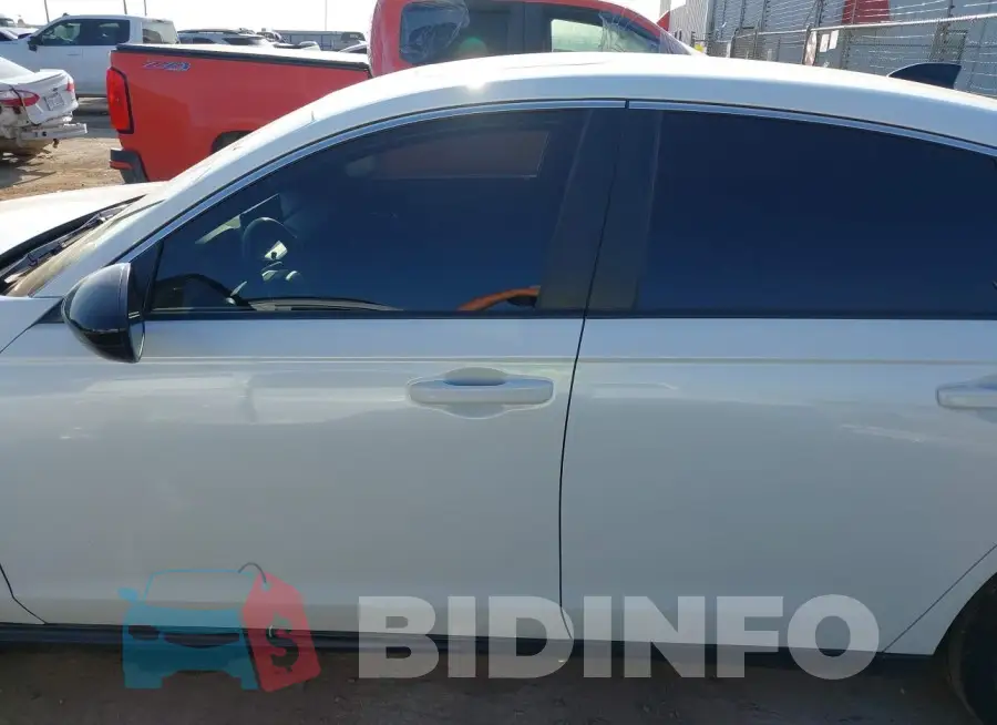 1HGCY2F52RA009117 Photo# 14