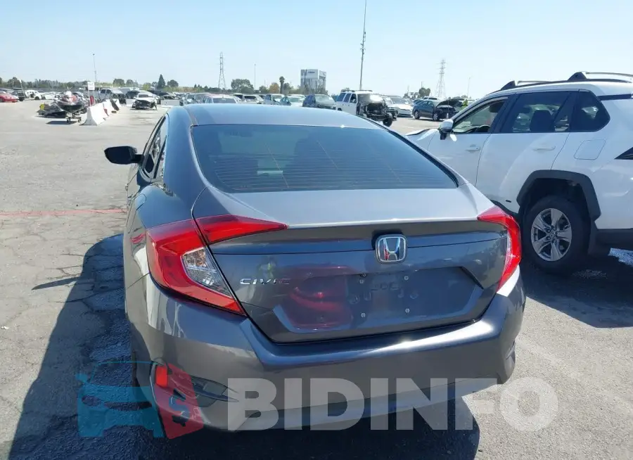 2HGFC2F57GH574814 Photo# 16