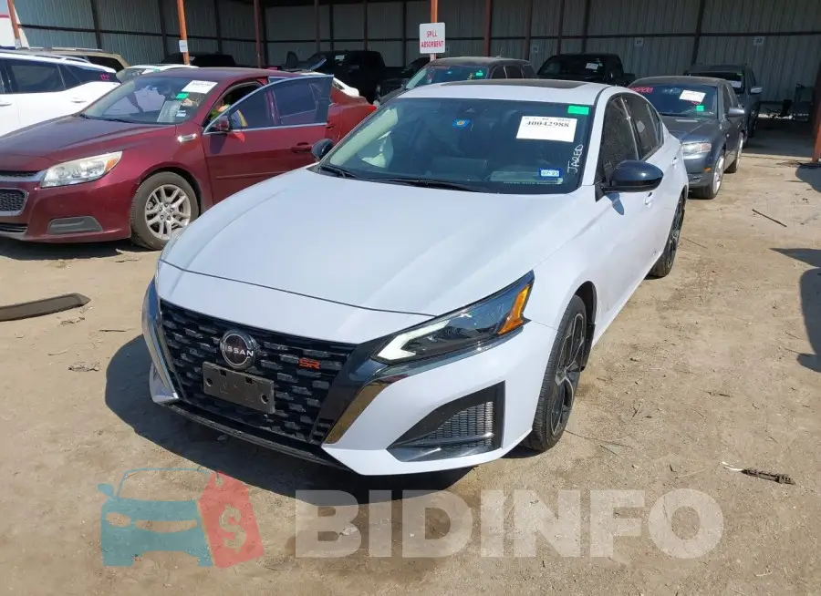 1N4BL4CV9PN422284 Photo# 2