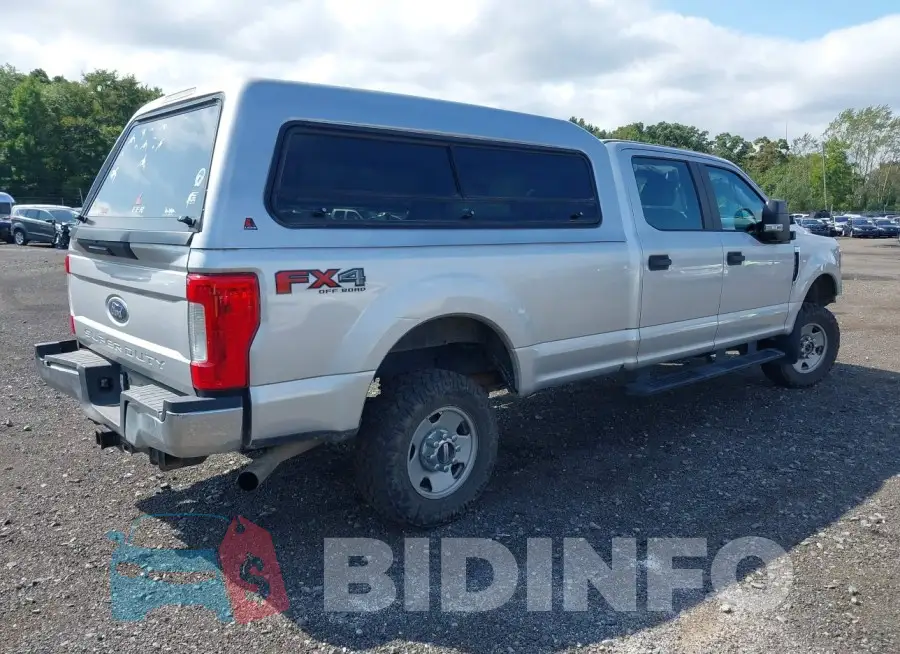 1FT7W2B68JEC51671 Photo# 4