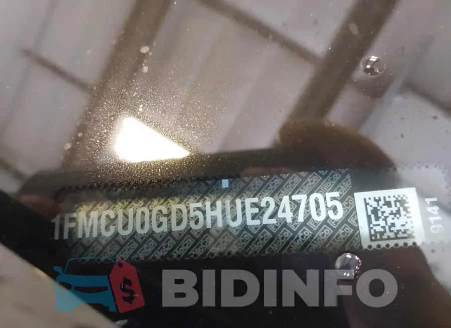 1FMCU0GD5HUE24705 Photo# 9