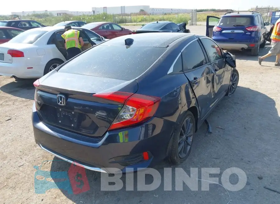 19XFC1F71KE018416 Photo# 4