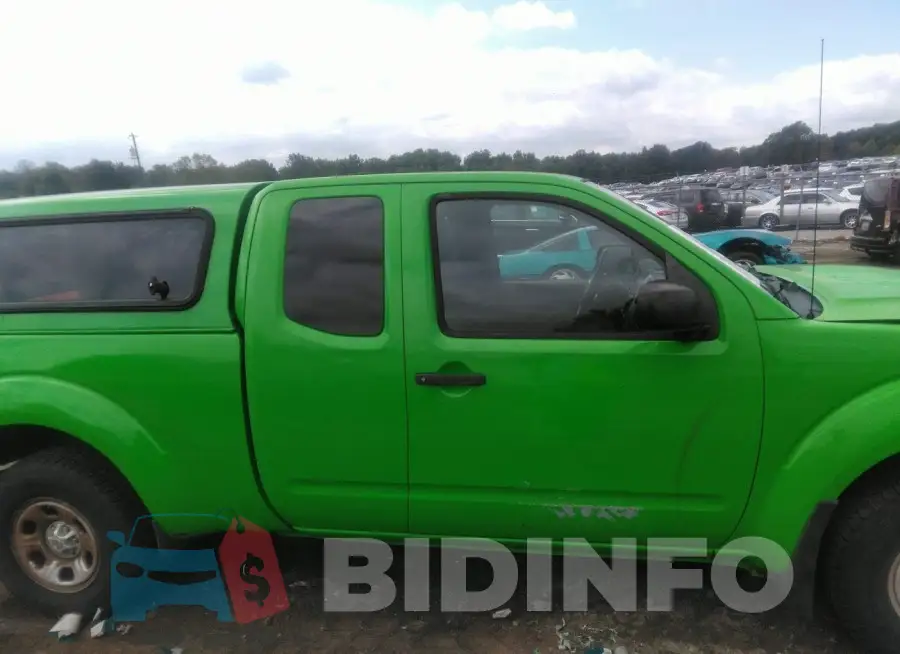 1N6BD0CT5JN710516 Photo# 13