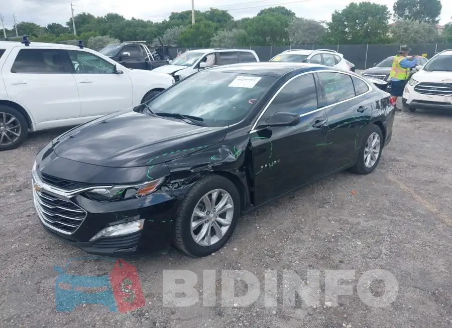 1G1ZD5ST3LF097155 Photo# 2