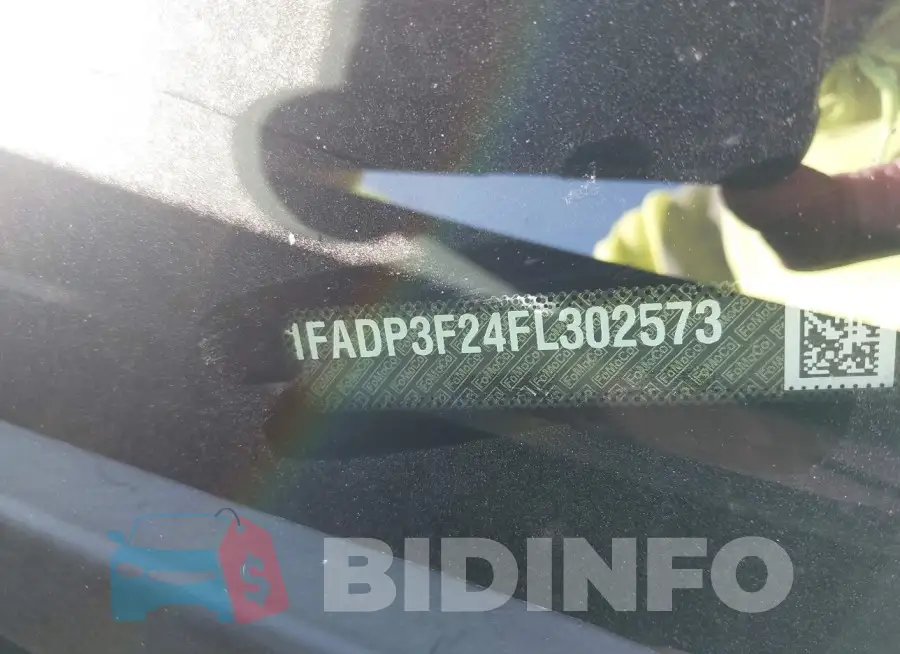 1FADP3F24FL302573 Photo# 9