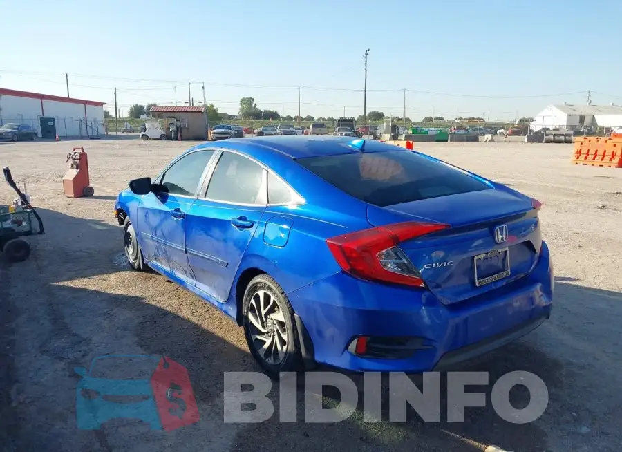 19XFC2F77HE062872 Photo# 3