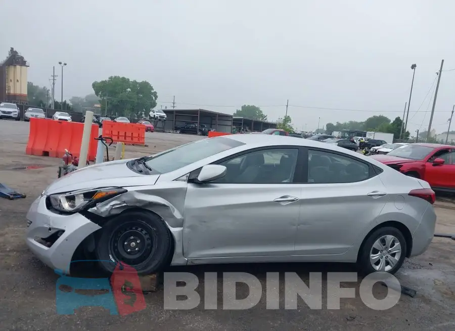 5NPDH4AE8GH726259 Photo# 6