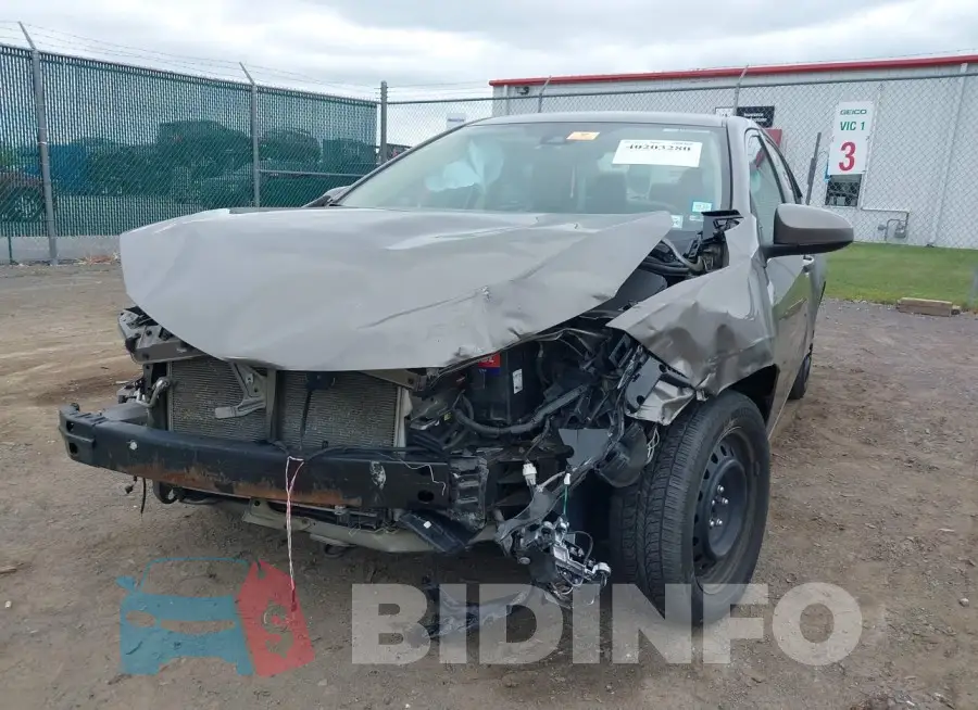 2T1BURHE1HC929763 Photo# 6