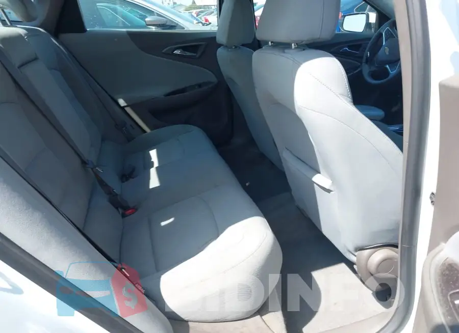 1G1ZD5ST4PF132257 Photo# 8
