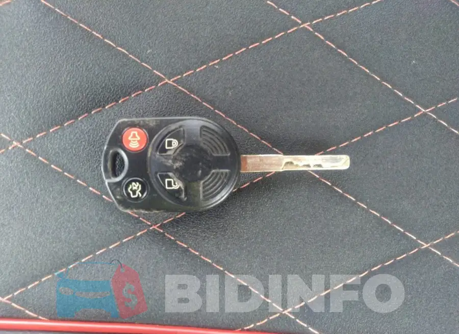 1FADP3E22GL403002 Photo# 11