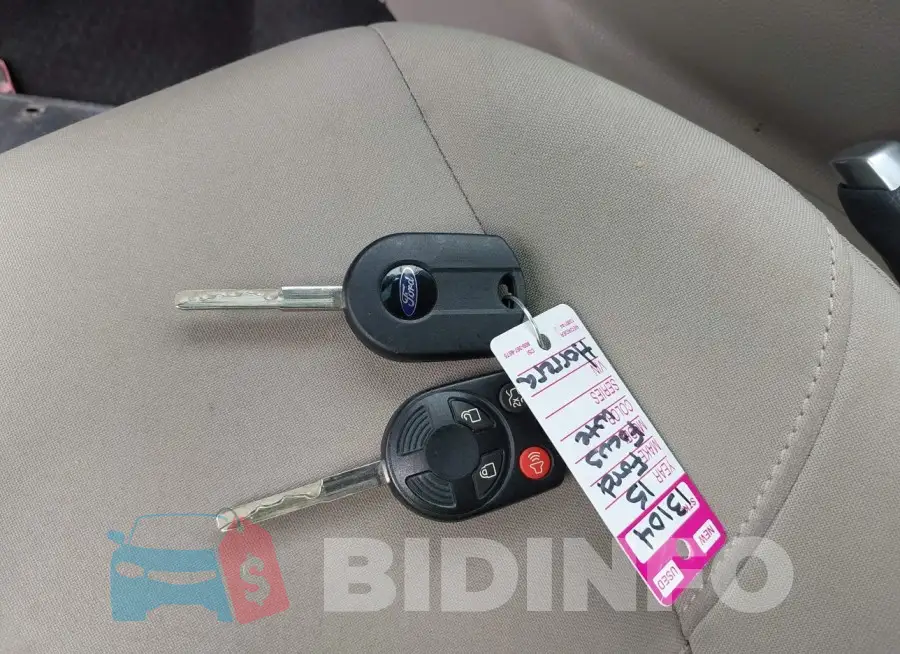 1FADP3F21FL280774 Photo# 11
