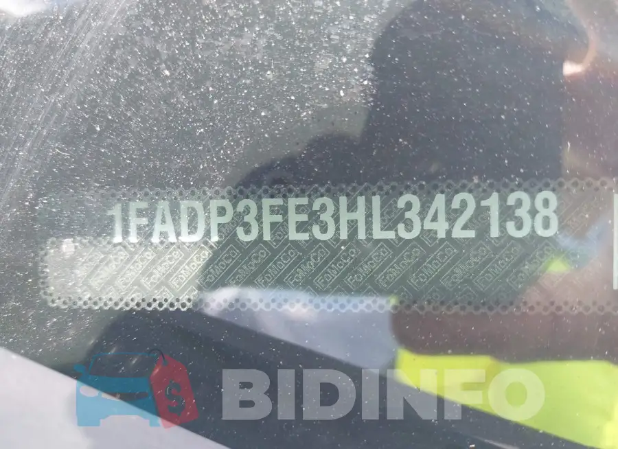 1FADP3FE3HL342138 Photo# 9