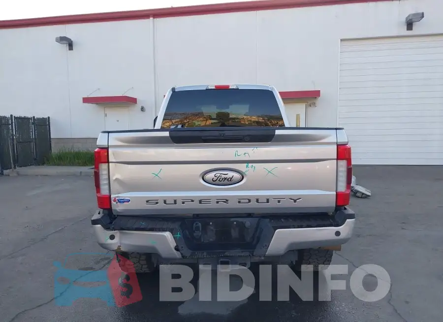 1FT7W2BT2HEC68045 Photo# 17