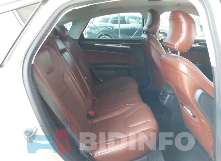 3FA6P0HD3FR169232 Photo# 8