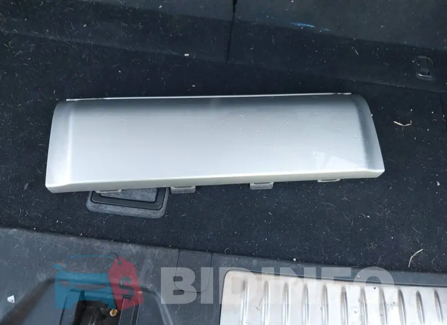 JN8AY2NF4J9333387 Photo# 12