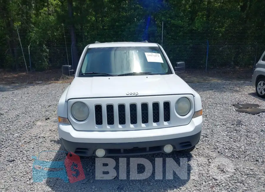 1C4NJPBB2ED691767 Photo# 12