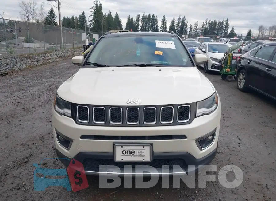 3C4NJDCB2LT127766 Photo# 12