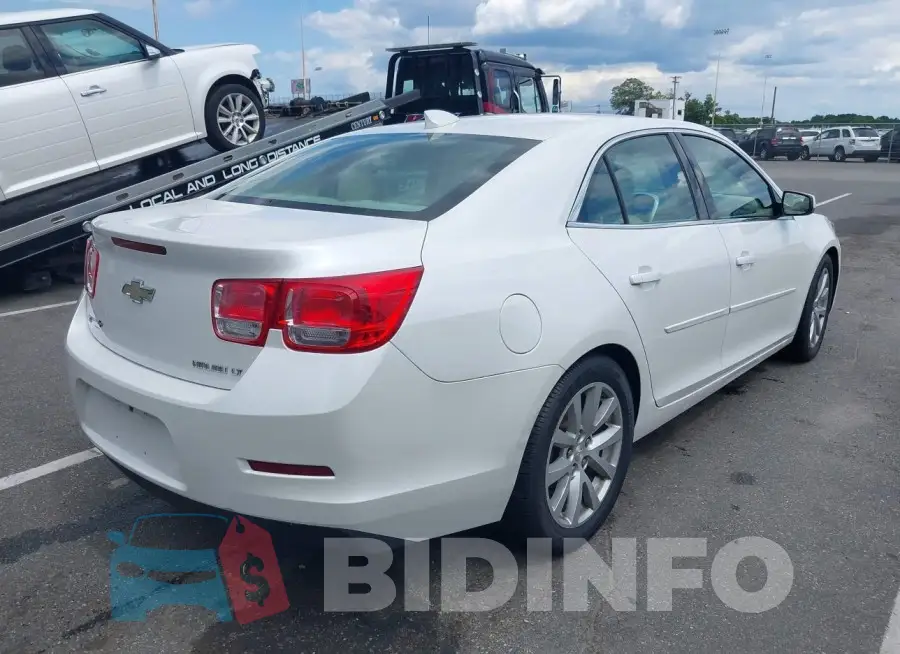 1G11D5SL1FF212868 Photo# 4