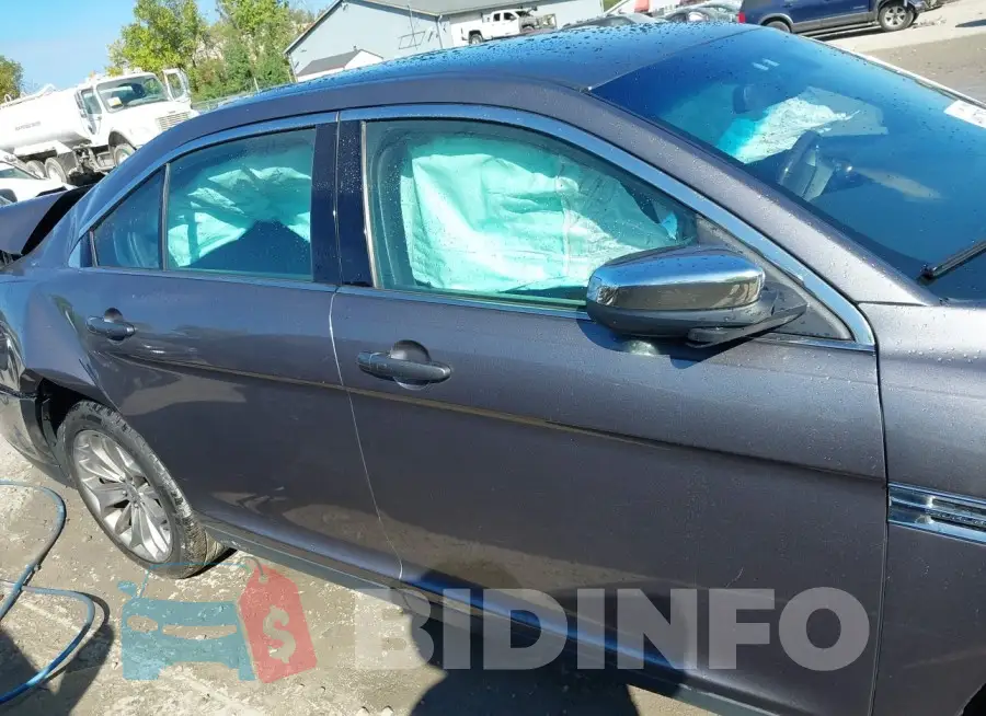 1FAHP2F87EG106084 Photo# 13