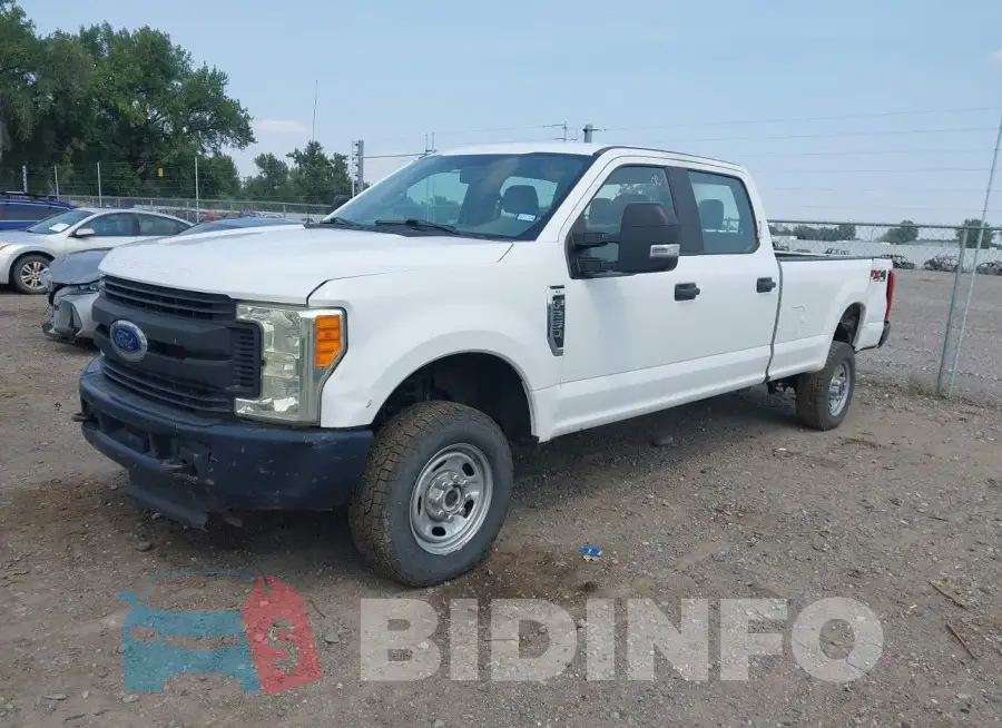1FT7W2B62JEC62374 Photo# 2