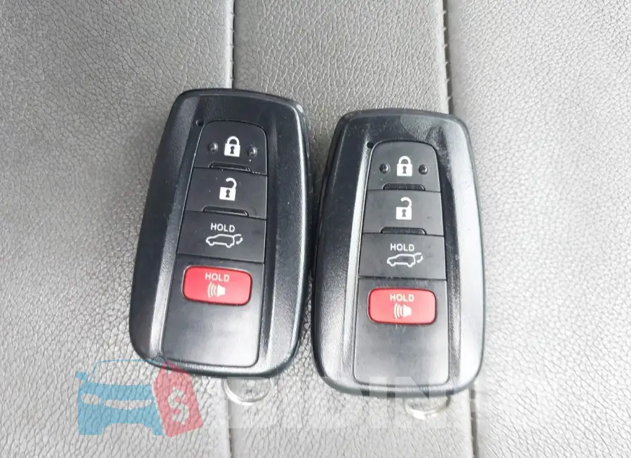 2T3P1RFV3PW343121 Photo# 11