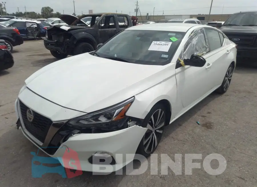 1N4BL4CV2LC245051 Photo# 2
