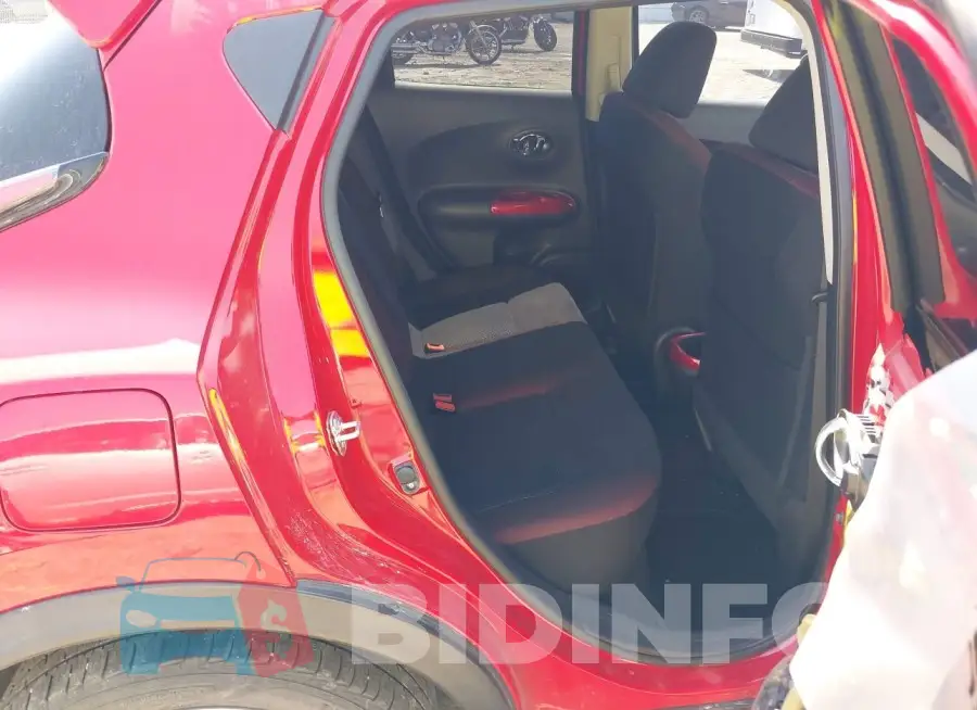 JN8AF5MV4FT555891 Photo# 8