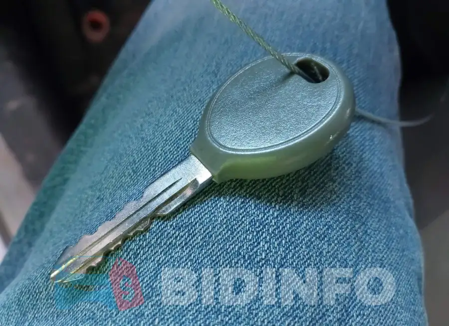 1C4NJPFB6ED826209 Photo# 11