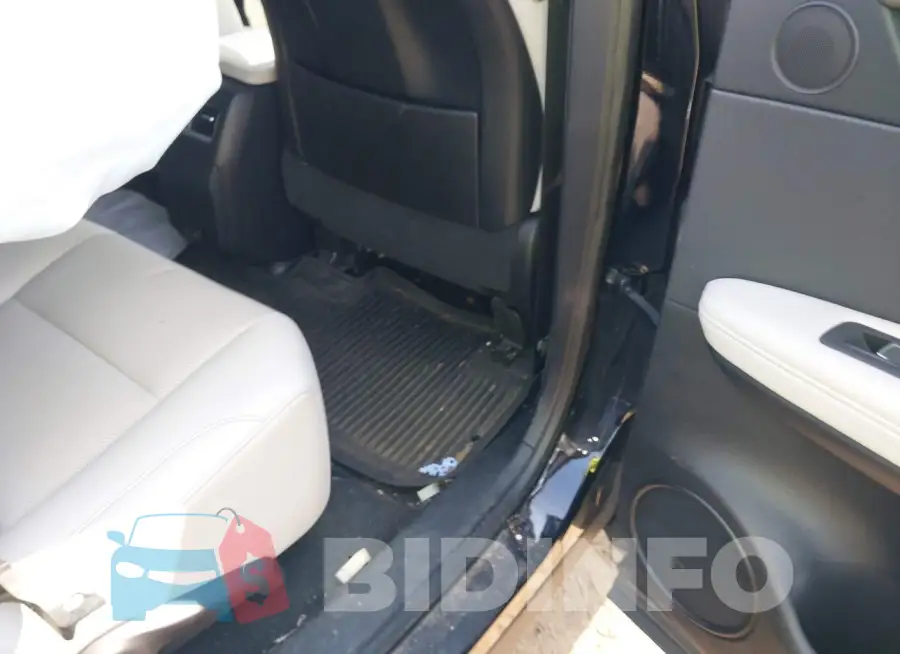2T2AZMDA1MC269099 Photo# 8