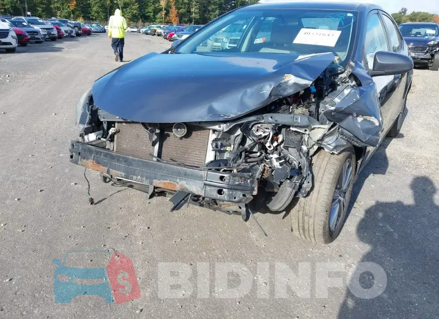 2T1BURHE2EC087348 Photo# 6