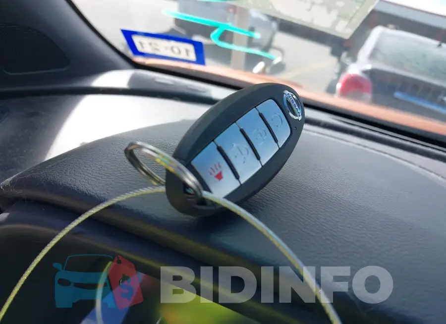 3N1CP5CU5KL558262 Photo# 11
