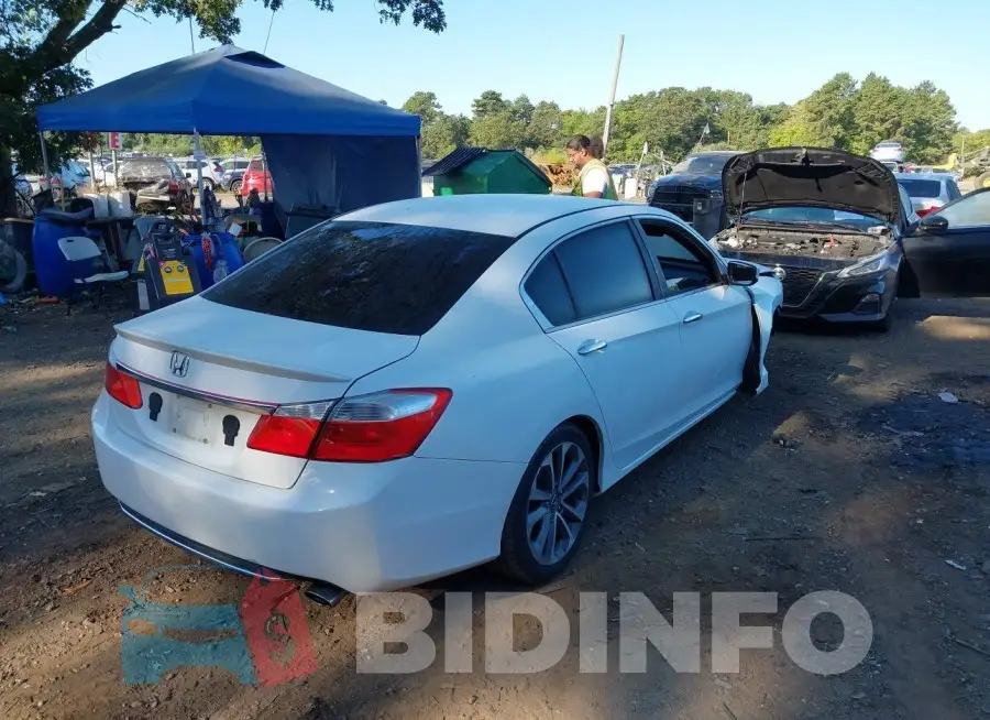 1HGCR2F58FA215213 Photo# 4