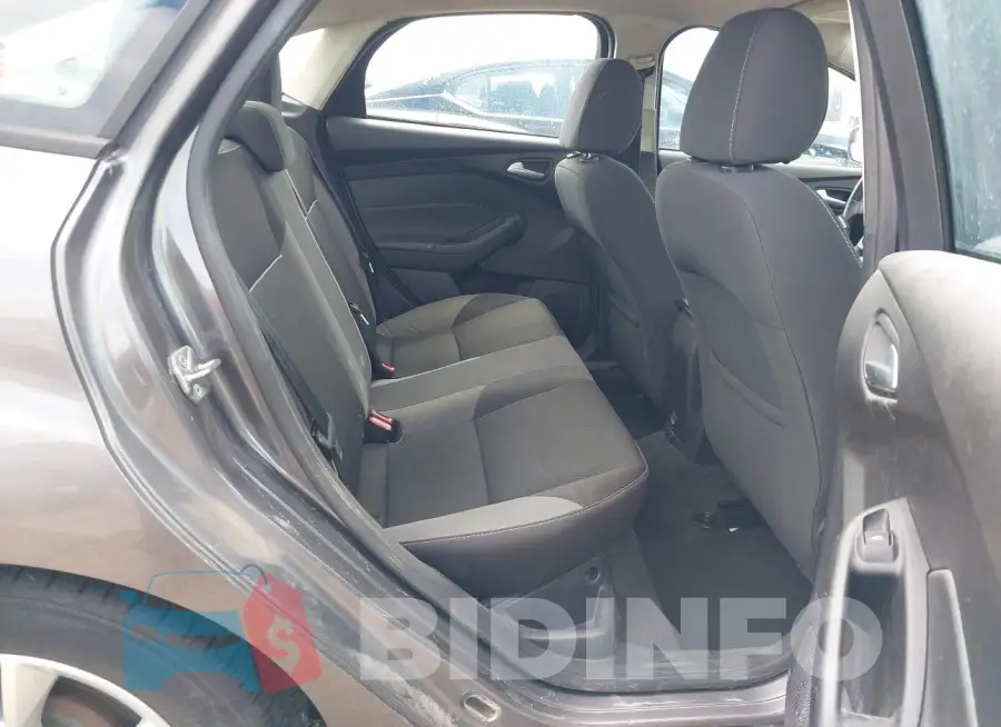 1FADP3F25EL320983 Photo# 8