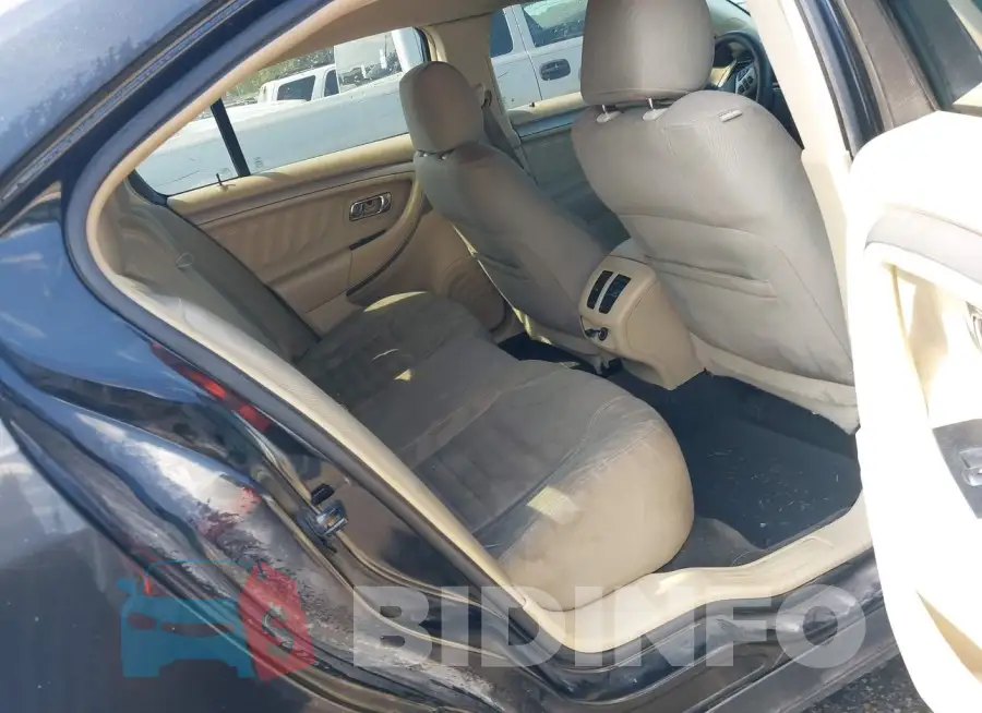 1FAHP2D84FG120514 Photo# 8