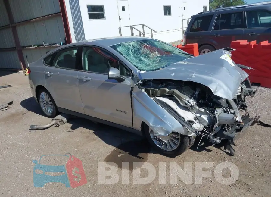 3FA6P0UU2FR106399 Photo# 1