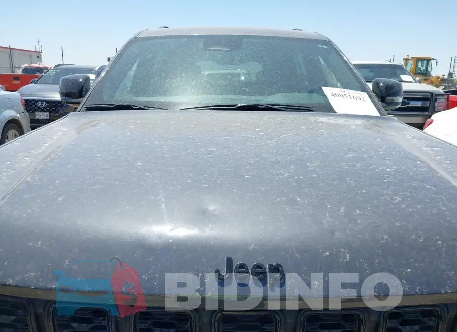 1C4RJJAG3M8176165 Photo# 6