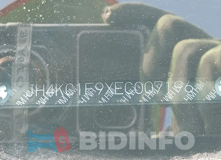 JH4KC1F9XEC007196 Photo# 9