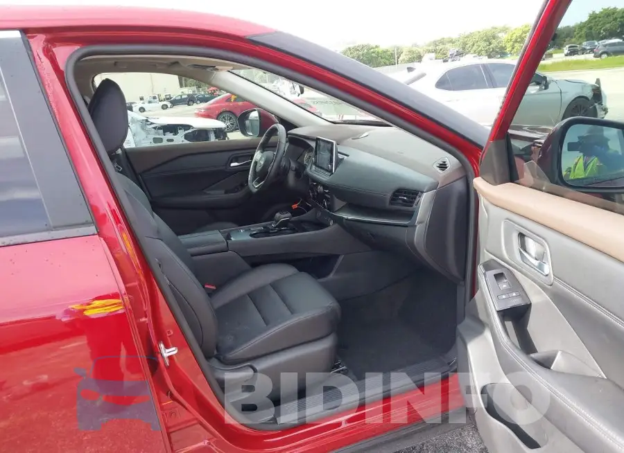 5N1BT3BA7PC799772 Photo# 5