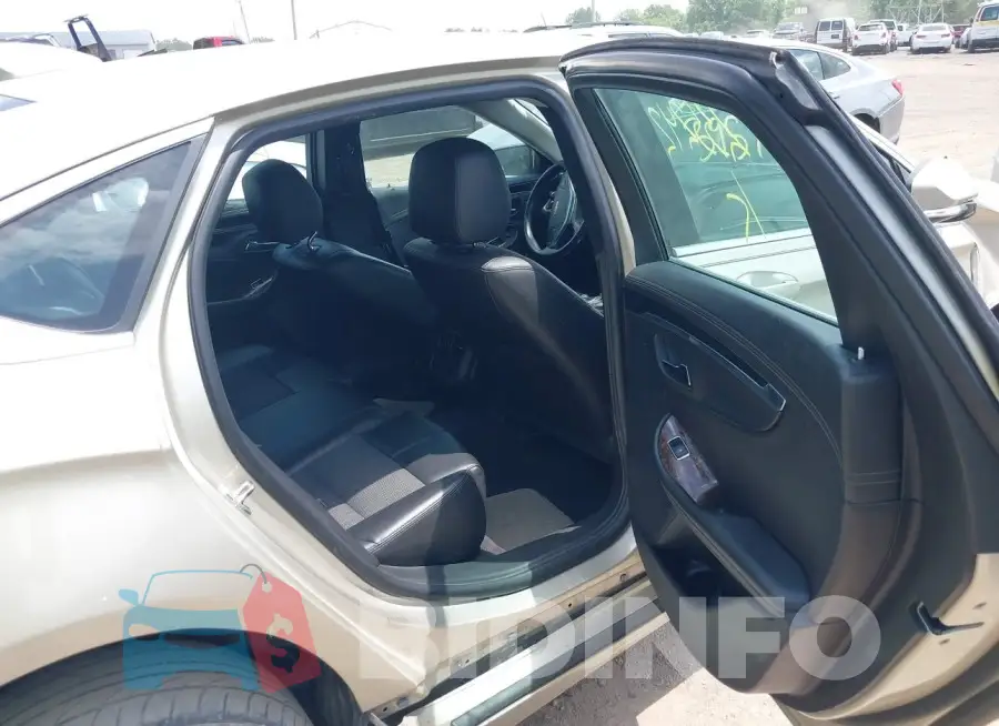 2G1115SL6F9235242 Photo# 8
