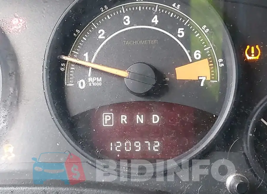 1C4NJPFA6GD810831 Photo# 7
