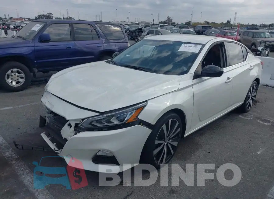 1N4BL4CV3LC207084 Photo# 2