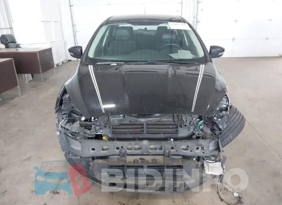1FADP3F2XJL270415 Photo# 13