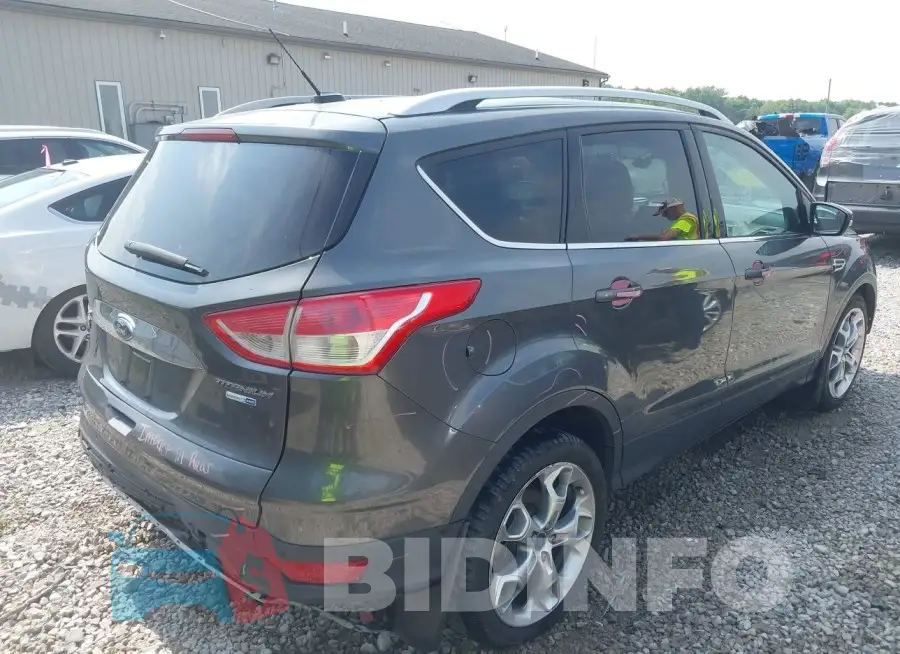 1FMCU9J92FUB27607 Photo# 4