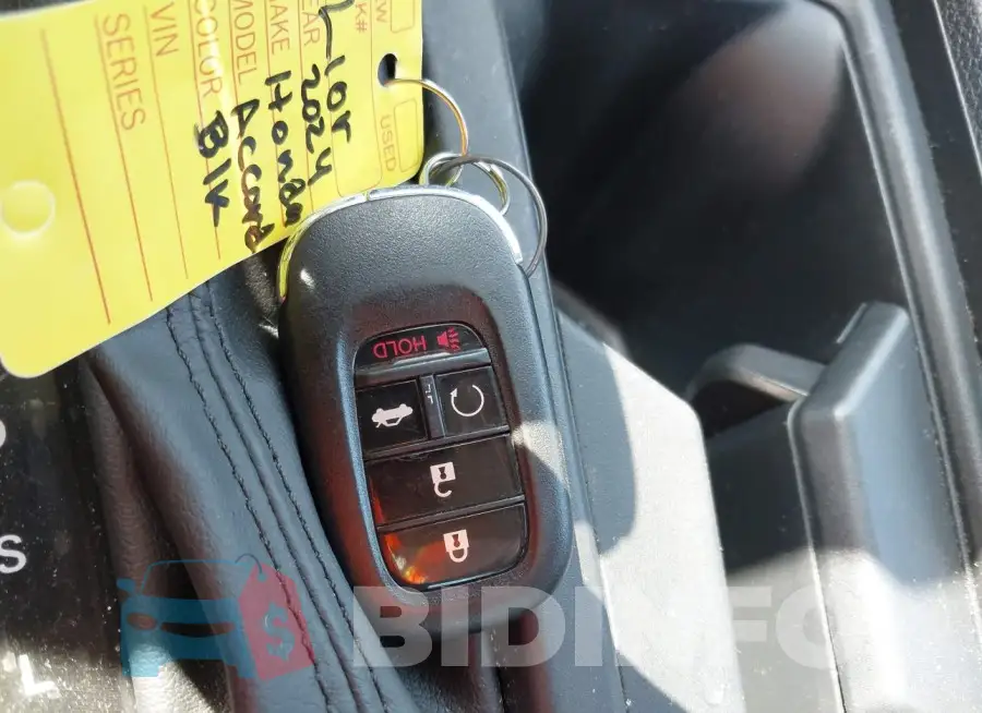 1HGCY1F21RA041086 Photo# 11