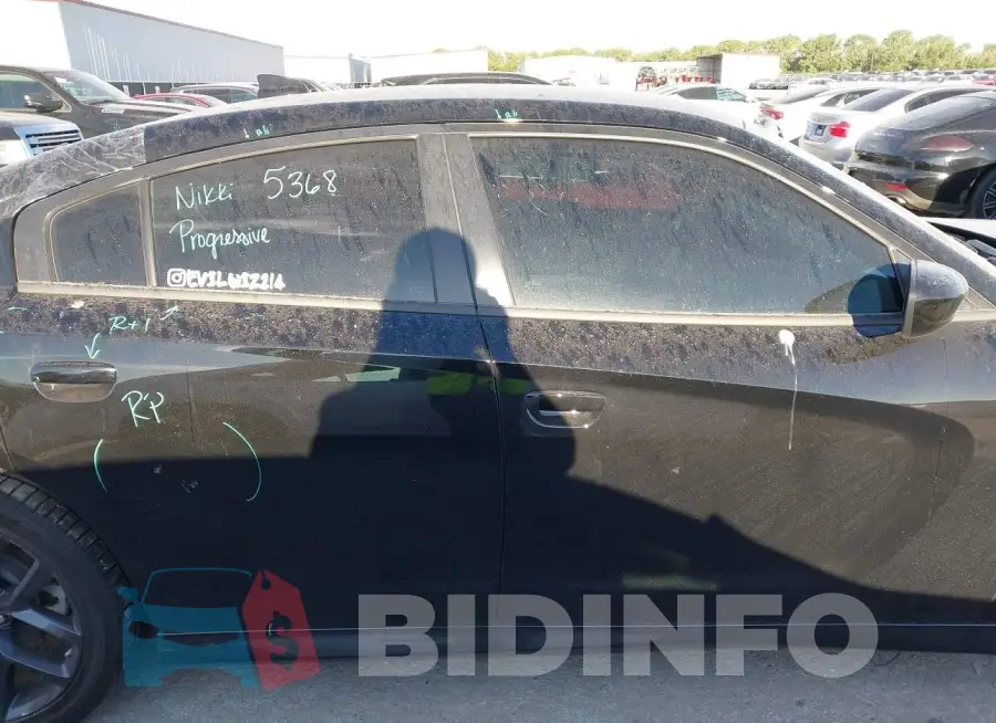 2C3CDXHG6PH683070 Photo# 13