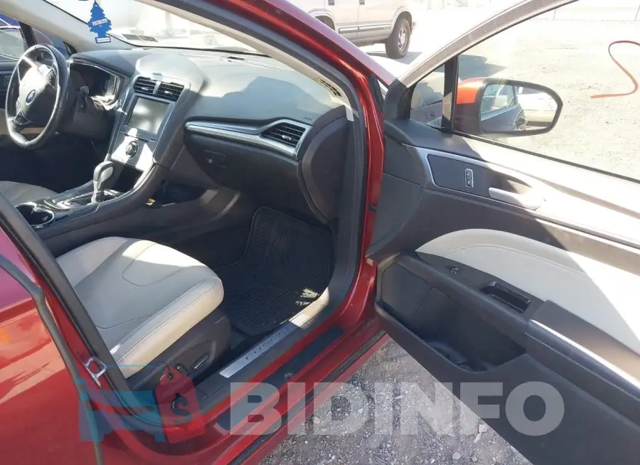 3FA6P0RUXER324372 Photo# 5